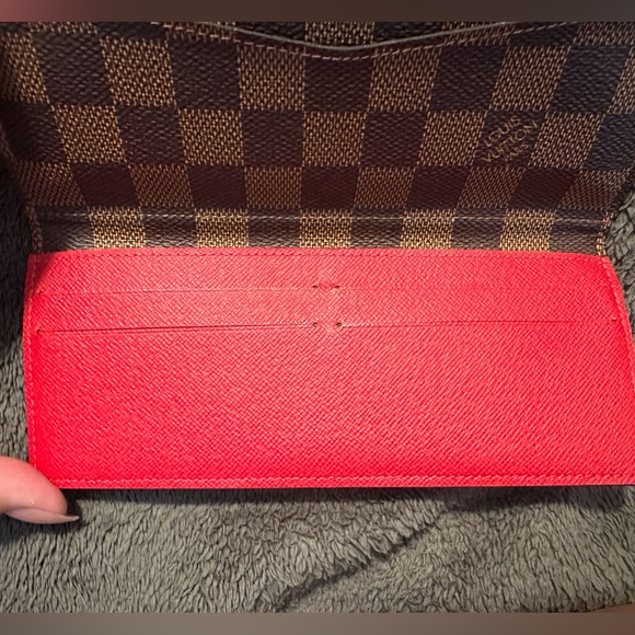 Louis Vuitton Josephine Wallet in Ebene - Picture 2 of 8